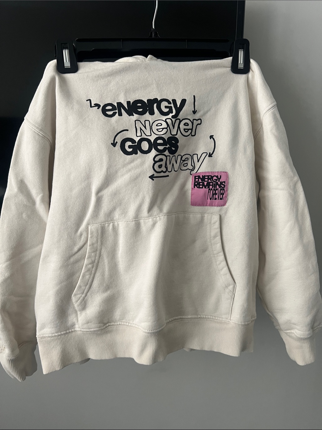 Zara Cream Graphic Crewneck Sweatshirt With Pink Patch